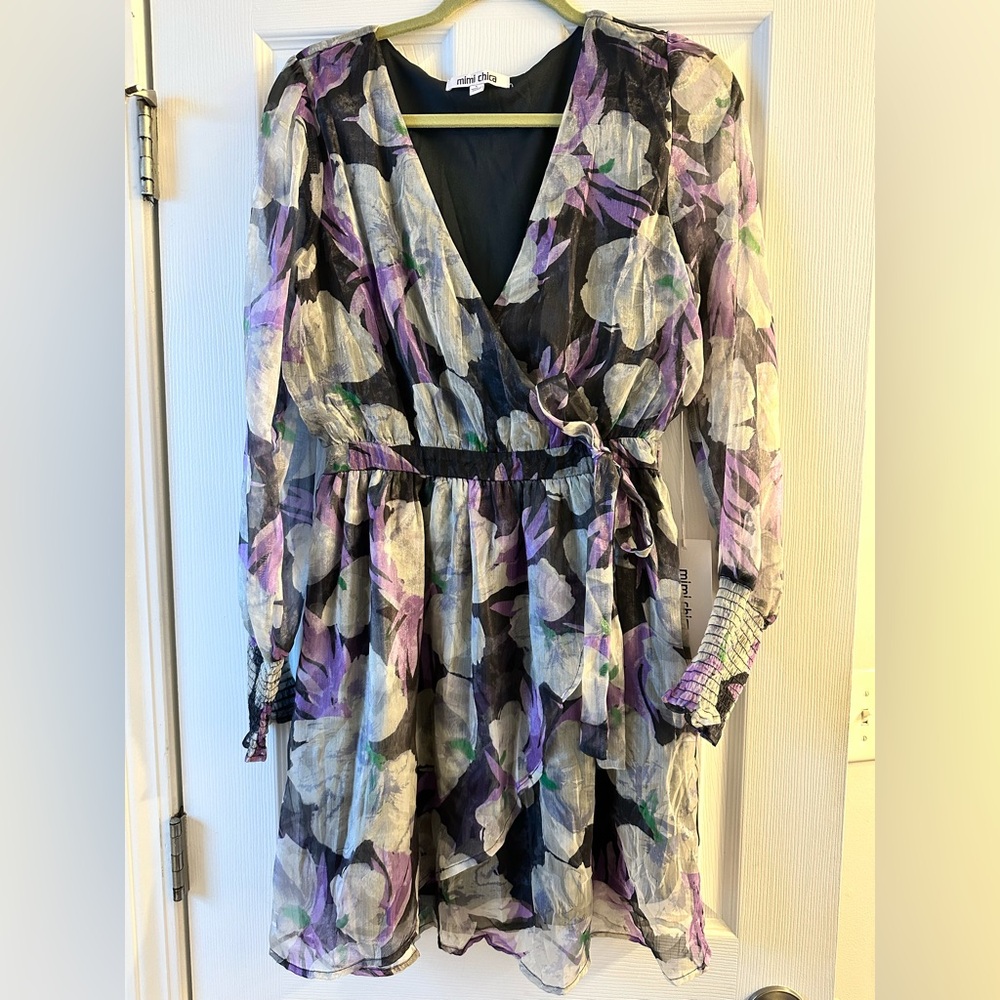 Mimi Chica Floral Chiffon Wrap Dress – Size Large NWT
